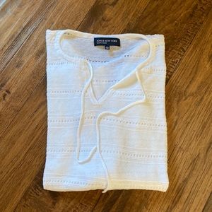 Jones New York light weight white long sleeve  Sweater. Size Large